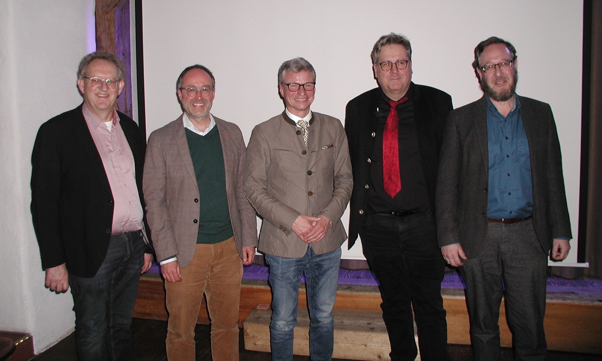 &bdquo;Gr&uuml;&szlig;e aus dem Wilden Osten&ldquo; &ndash; Dr. Richard Loibl stellt sein neues Buch &uuml;ber den Bayerischen Wald in Hengersberg vor